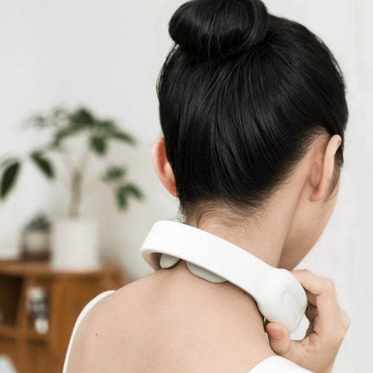 Remote-Controlled Neck & Shoulder Massager