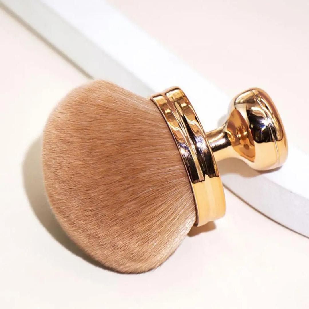 Luxury Powder Brush – Soft & Precise Application