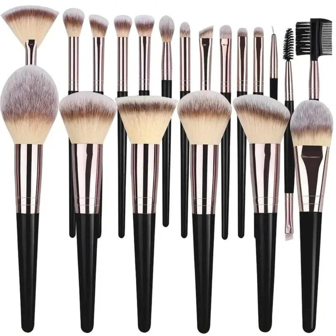Professional Makeup Brush – Precise & Gentle Application