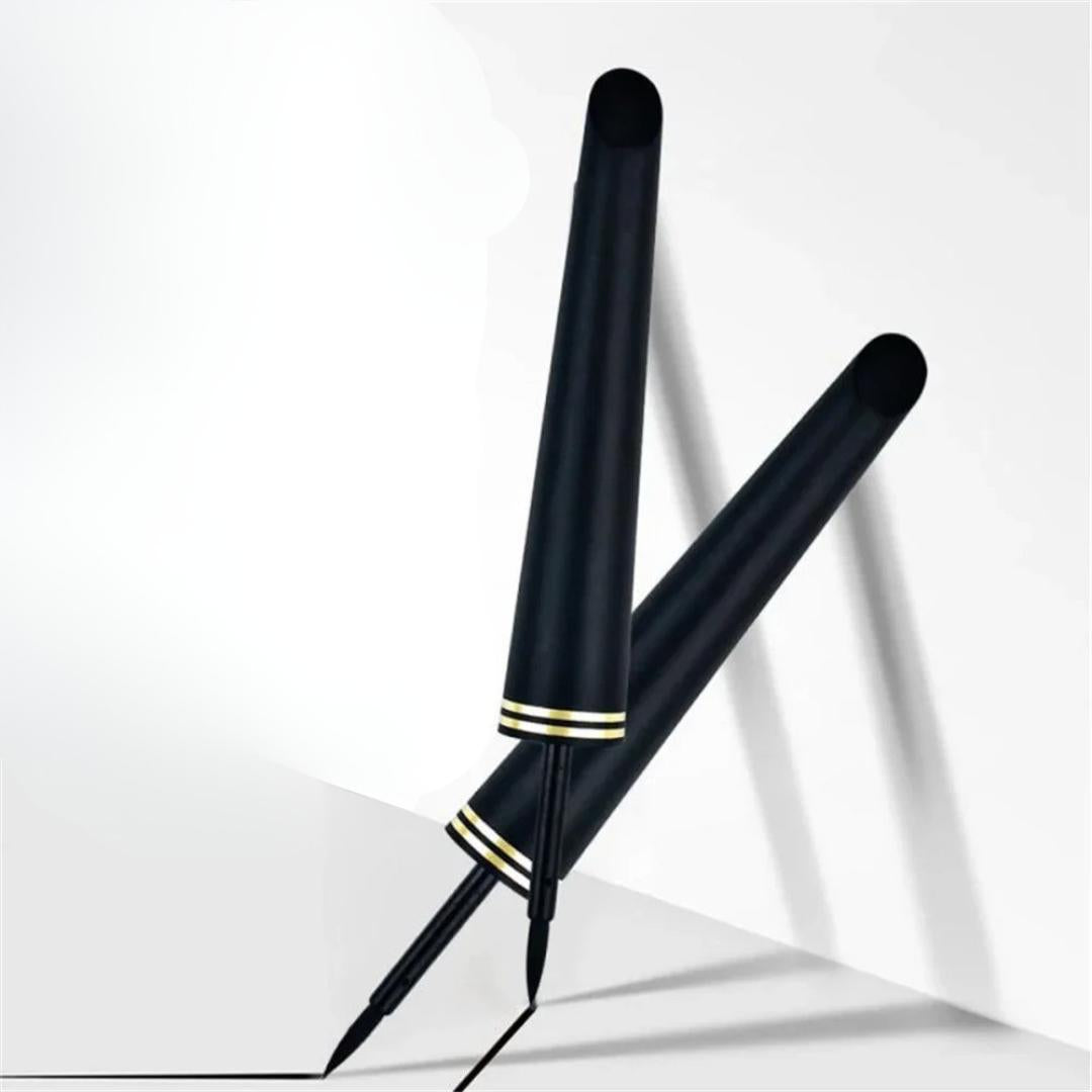 Precision Eyeliner – Perfect Lines & Intense Definition