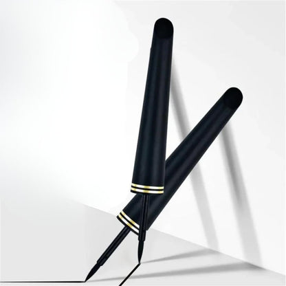 Precision Eyeliner – Perfect Lines & Intense Definition